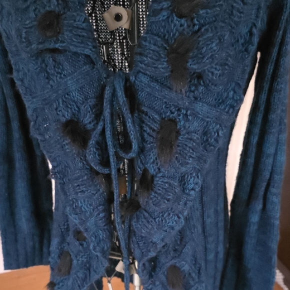 Elegant Blue Women's Cardigan - Picture 4 of 7